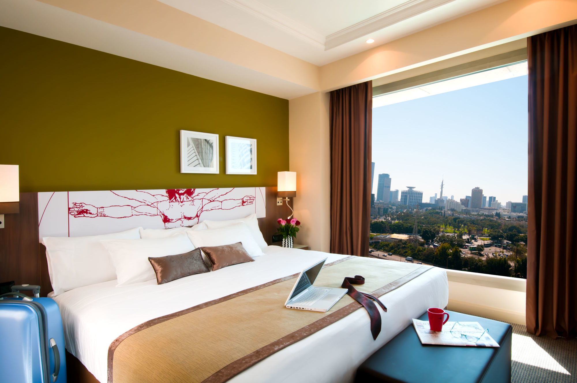 Leonardo City Tower Hotel Tel Aviv Giv'atayim Bagian luar foto Deluxe Room