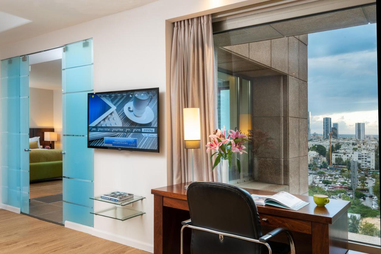 Leonardo City Tower Hotel Tel Aviv Giv'atayim Bagian luar foto Suite